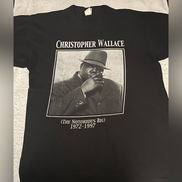 Christopher “Biggie” Wallace Black Graphic T-Shirt, Size Large - Picture 9 of 9